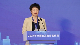 北京華天飲食控股集團(tuán)有限公司副總經(jīng)理、食品安全總監(jiān) 張紫薇 李凡攝_副本.jpg